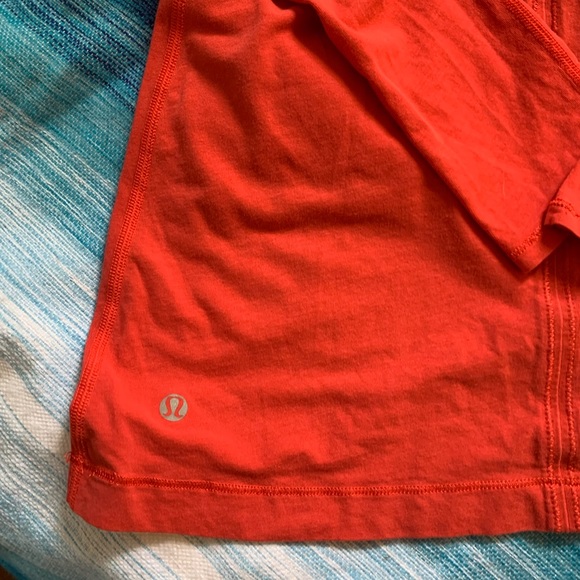 Lululemon long sleeve tee - Picture 3 of 3
